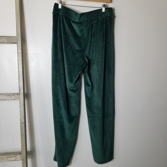 CROFT & BARROW ULTRA SOFT DARK GREEN HIGH RISE PANTS SIZE MEDIUM - Picture 1 of 11